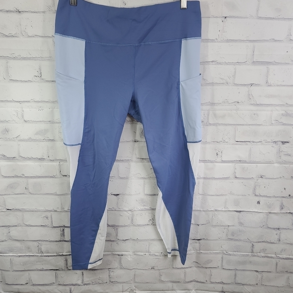 Women's blue athletic leggings